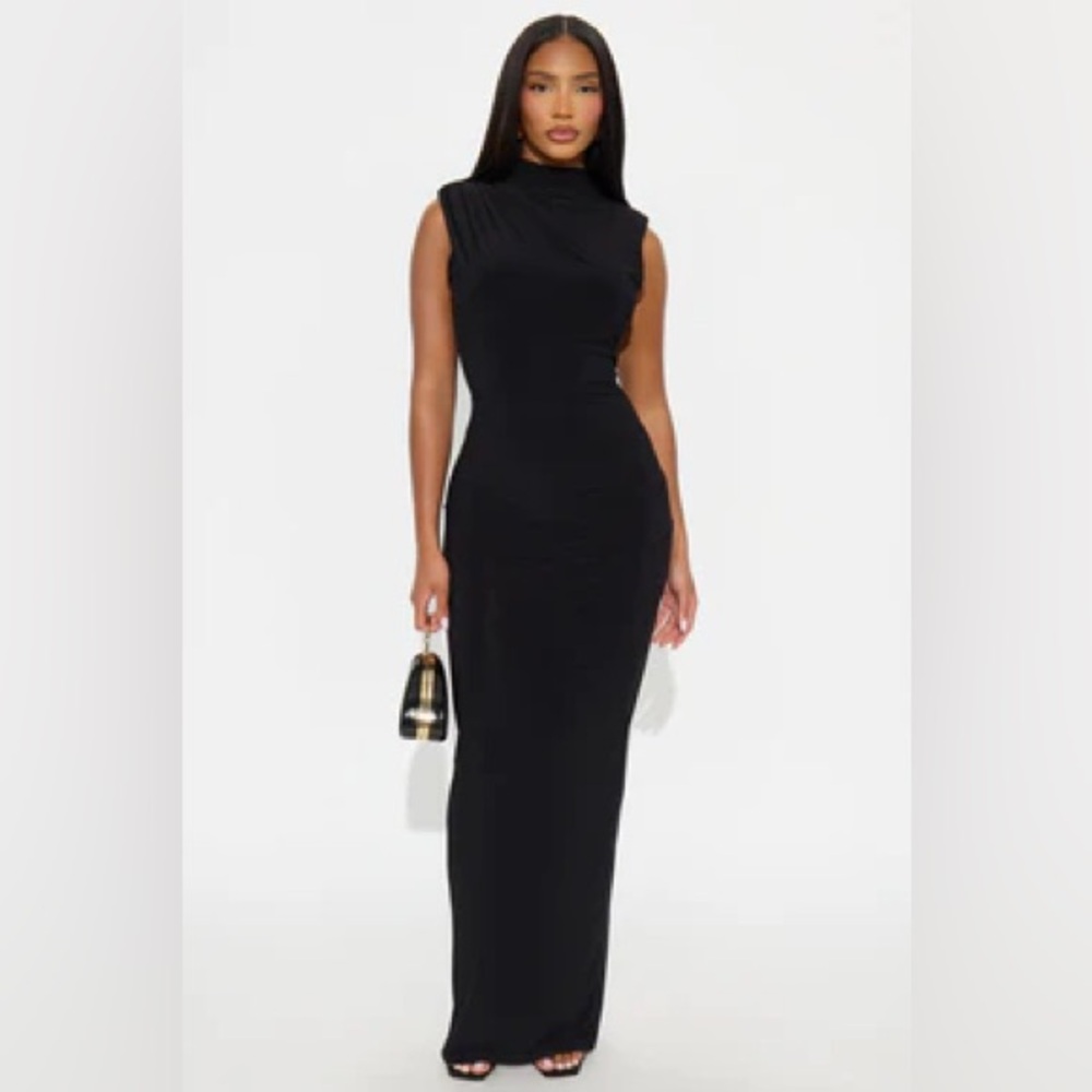 Fashion Nova Black One Shoulder Maxi Dress